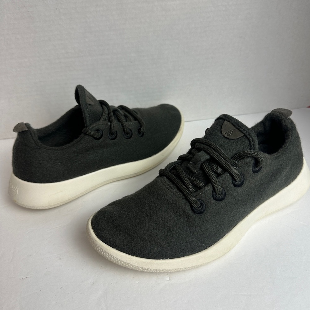 allbirds Women's Merino Wool Runners Sneakers in Jackalberry Dark Green Womens 7 - Picture 2 of 12